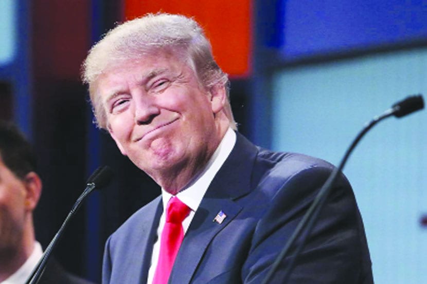 us president, usa president, donald trump, president trump, trump to buy iphone, trump ditches android, android phone, ios, security, barack obama, boeing, air force one, market manipulation, share market, businessman, businessman donald trump, marathi news, marathi, Marathi news paper, Marathi news online, Marathi Samachar, Marathi latest news,news, entertainment marathi news, Bollywood news, Sports news in marathi, Health news, political news in marathi,breaking news,marathi batmya