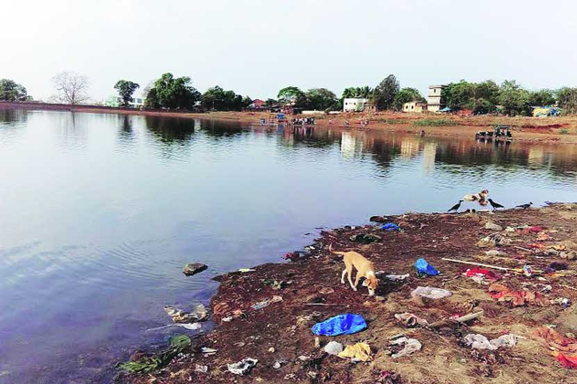 अंबरनाथ, उल्हासनगर आणि कल्याण शहरांमधून वाहणारे वालधुनीचे सर्व प्रवाह यापूर्वीच प्रदूषित झाले आहेत.