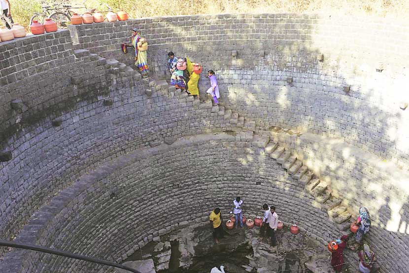 दुष्काळातील गाभ्याच्या प्रश्नांचे आव्हान! (मराठवाडा)