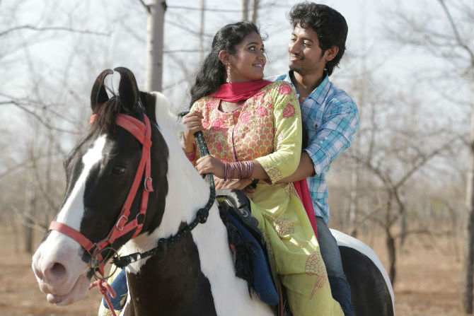 Sairat movie review,सैराट मराठी चित्रपट