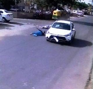 WATCH , Horrific accident , Mishap, road accident, Loksatta, Loksatta news, Marathi, Marathi news