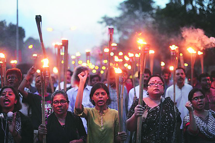 बांगलादेशमधील उदारमतवाद्यांच्या हत्यांविरोधातील मोर्चाचे संग्रहित छायाचित्र 