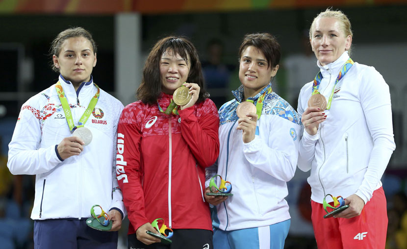 जपानची खेळाडू रिसाको कुवाई हिने कुस्तीमध्ये जपानला चौथे पदक मिळवून दिले.