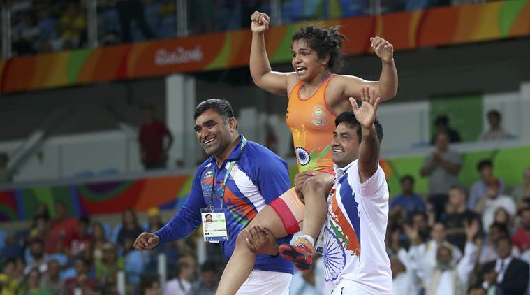 रिओ ऑलिम्पिकमध्ये भारतीय महिला कुस्तीपटू साक्षी मलिकने ५८ किलो वजनी गटात भारताला पहिले कांस्य पदक मिळवून दिले.