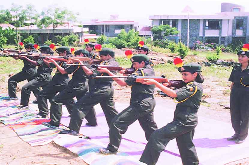 सक्षम होण्यासाठी..