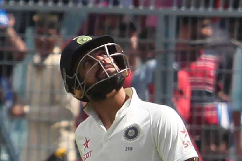 महेंद्रसिंग धोनी याच्यानंतर विराट कोहलीने भारताच्या कसोटी क्रिकेट संघाची धुरा समर्थपणे सांभाळली आहे.