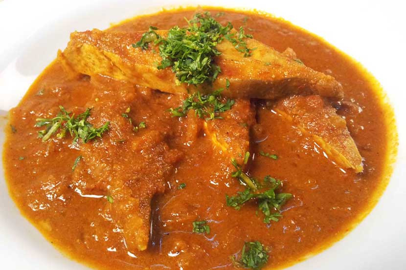 papletchi amti, pomfret amti, पापलेटची आमटी