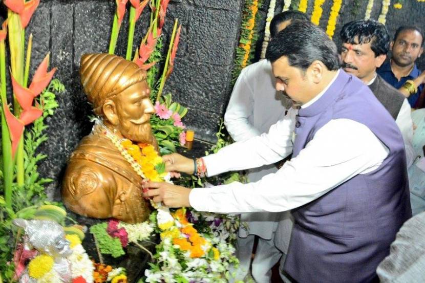 loksatta, marathi news paper, news paper, news online, marathi news, marathi news online, newspaper, news, latest news in marathi, current news in marathi,sport news in marathi, bollywood news in marathishivjayanti celebration chhatrapati shivaji maharaj shivneri fort