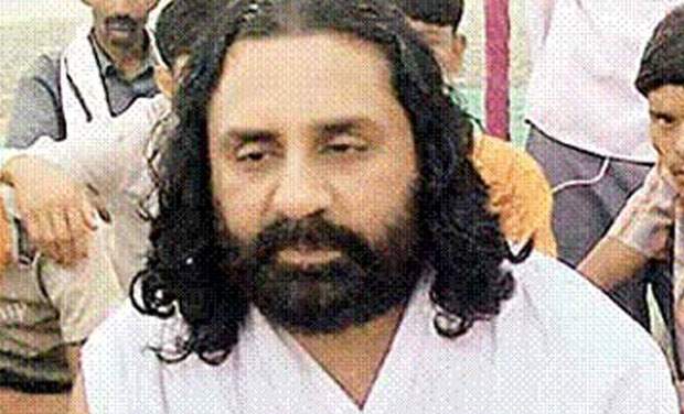 इच्छाधारी संत स्वामी भीमानंद - या गुरुवर सेक्स रॅकेट चालवण्याचा आरोप करण्यात आला होता. ज्यानंतर त्याला प्रथम दिल्ली आणि त्यानंतर मुंबई येथून अटक करण्यात आली होती.