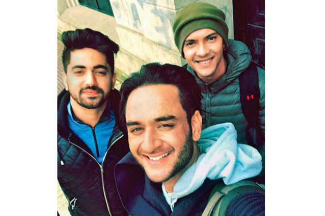 aditya narayan and vikas gupta