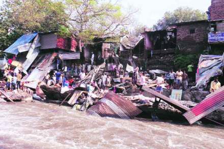 स्मार्ट सिटी गेली वाहून..