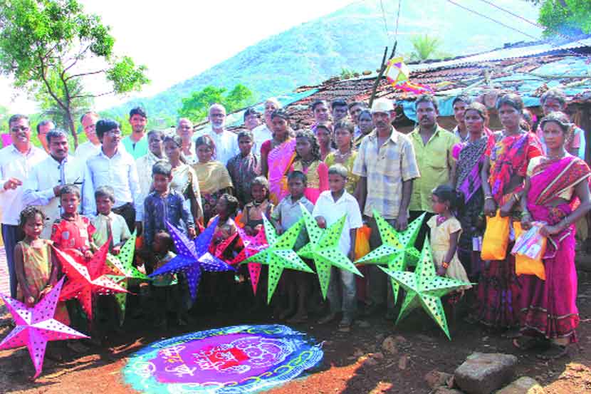 निनाद, पुणे आणि निनाद नागरी सहकारी पतसंस्थेतर्फे मुळशीजवळील आदिवासी पाडयांवर स्वच्छतेची दिवाळी साजरी करण्यात आली.