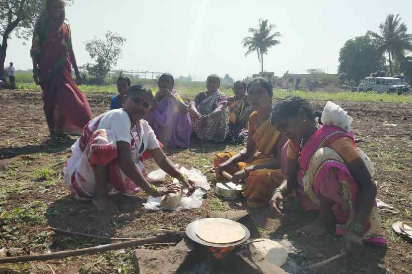 अमरावतीच्या आजी म्हणतात…’कोरेगाव-भीमाला जाताना आम्हाला भीती वाटत नाही, तुम्हीपण या’