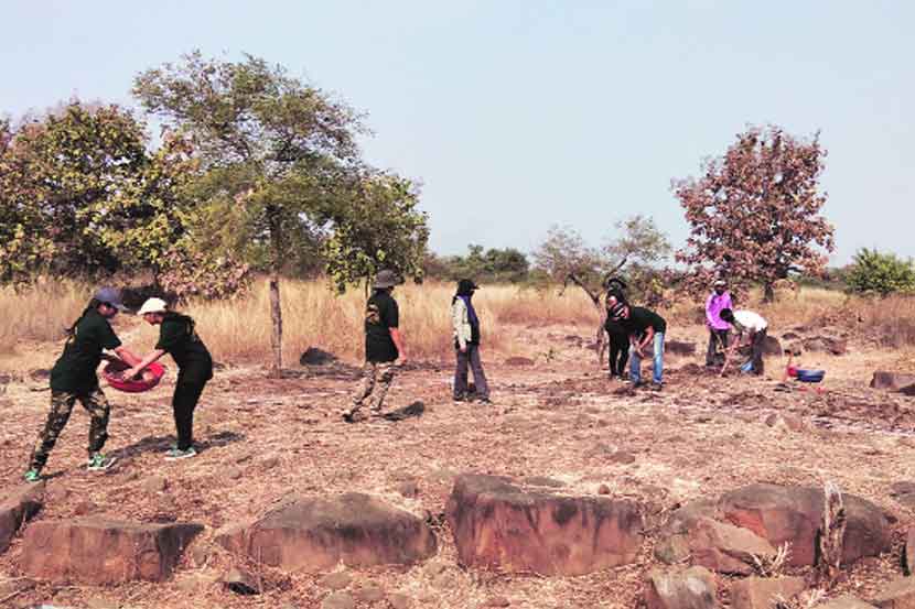 तीन हजार वर्षांपूर्वीच्या कातळांचा गोऱ्हेवाडा येथे शोध!