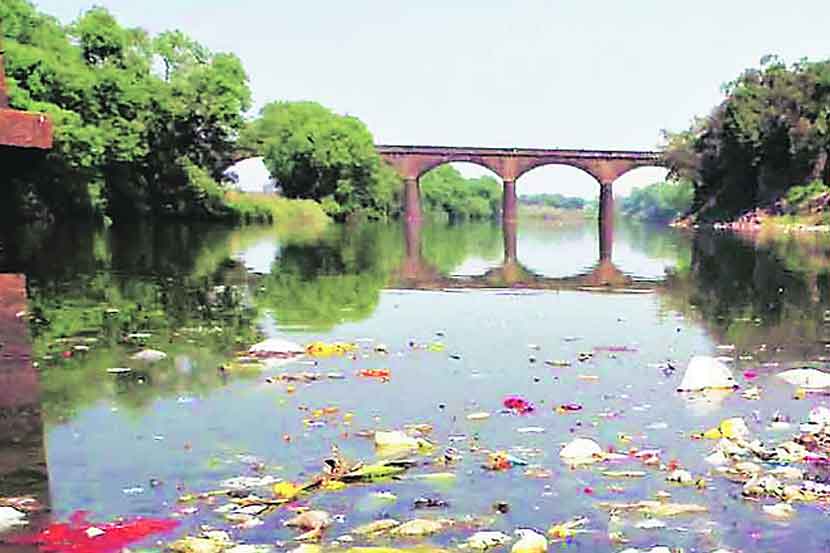 ‘पंचगंगे’च्या शुद्धीकरणासाठी नेतेमंडळींची लगबग