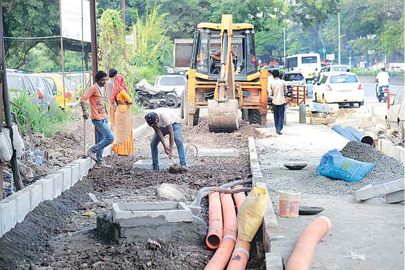 सिमेंट काँक्रिटीकरणाच्या कामांसाठी अंदाजपत्रकात तरतूद करण्यात आली आहे. 