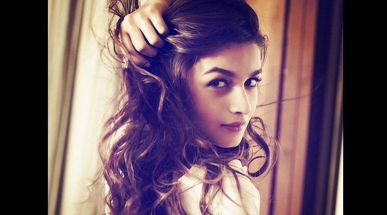 #HappyBirthdayAliaBhatt : बॉलिवूडची ‘पटाखा गुड्डी’ @26