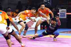 Pro Kabaddi 7 : यू मुम्बा विरुद्ध पुणेरी पलटण सामना बरोबरीत