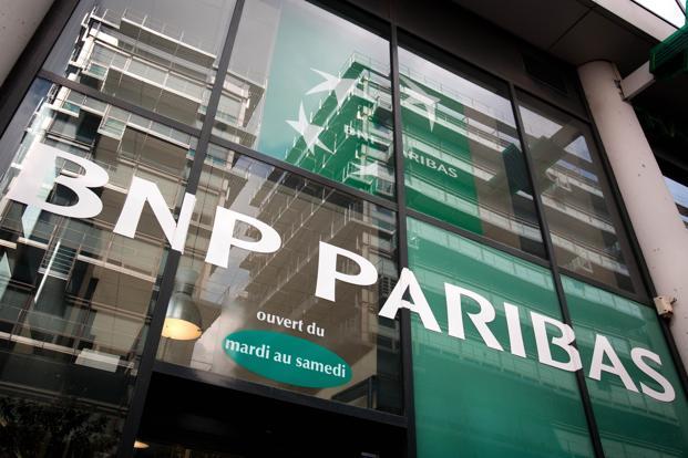 दहाव्या क्रमांकावर आहे BNP Paribas बँक. ही बँक मूळची फ्रान्समधील आहे. या बँकेच्या शाखा ७७ देशांमध्ये आहेत.
