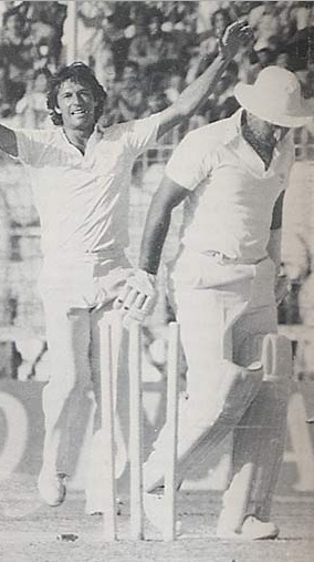 इम्रान खान आणि सुनील गावस्कर (क्रिकेट)