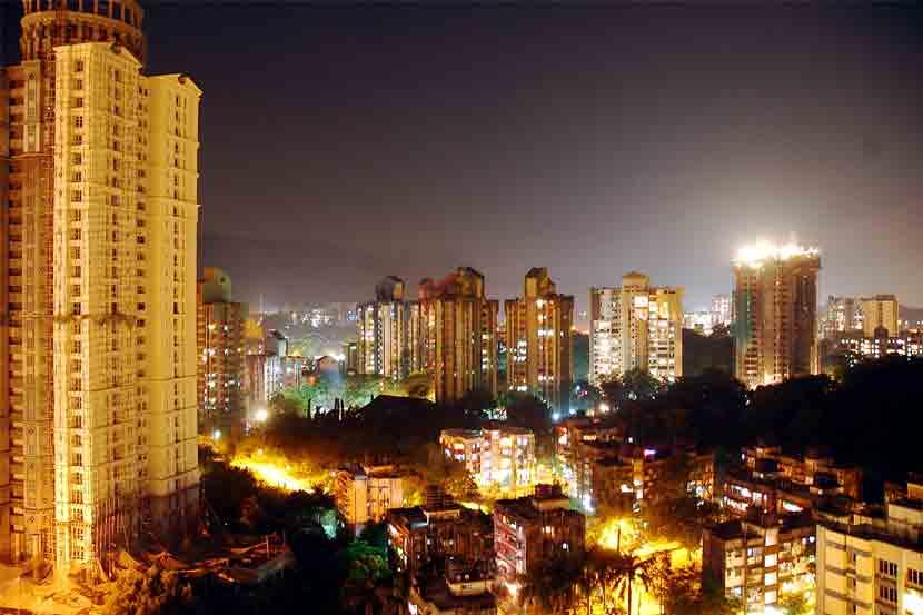 चौथ्या क्रमांकावरही भारतीय शहर आहे. चौथ्या क्रमांकावर भारताची आर्थिक राजधानी मुंबई आहे. मुंबईमध्ये ६५ टक्के वाहतूक कोंडी असल्याचे हा अहवाल सांगतो. मात्र त्यातही समाधानाची बाब म्हणजे मागील वर्षीच्या (२०१८) तुलनेत या वाहतूक कोंडीमध्ये वाढ झालेली नाही.