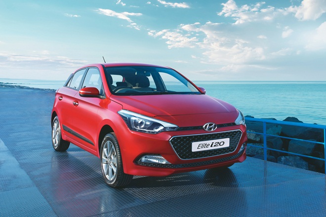 10-Hyundai i20 या प्रीमियम हॅचबॅक सेगमेंटमधील कारच्या 8,137 युनिट्सची विक्री जानेवारी 2020 मध्ये झाली, गेल्या वर्षी जानेवारी महिन्यात हा आकडा 11,749 युनिट होता.