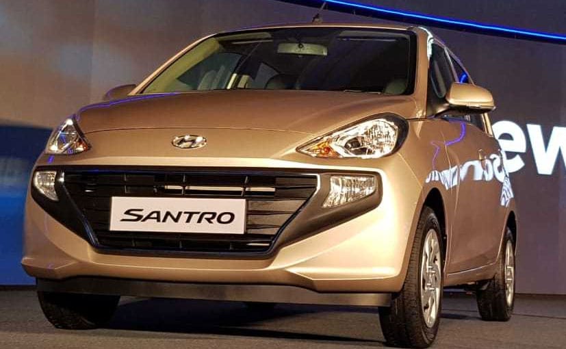 23- Hyundai Santro च्या विक्रीत सातत्याने घट होत आहे. जानेवारी 2019 मध्ये सँट्रोच्या 8,000 युनिट्सची विक्री झाली होती, तर यावर्षी जानेवारी महिन्यात केवळ 3 हजार 671 युनिट्स विकले गेले.