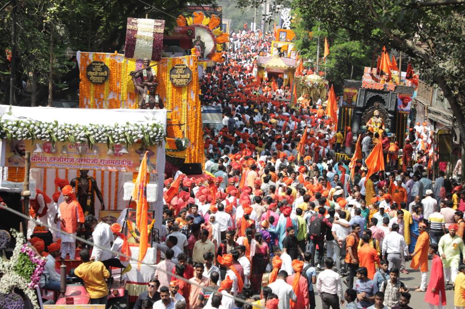 शिवजयंती मिरवणुकीतील रथ. ( फोटो सौजन्य : अरूल होरिझाॅन)