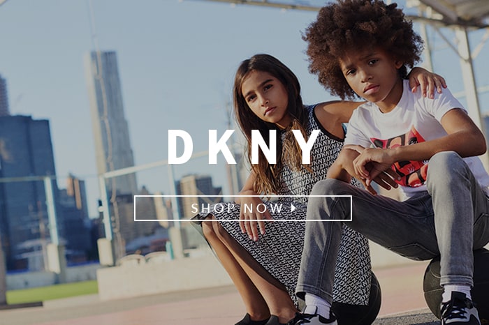 DKNY - जगप्रसिद्ध कपड्याच्या ब्रॅण्डचे नाव हे ब्रॅण्डची मालकीण आणि या ब्रॅण्डचा जन्म ज्या शहरात झाला आहे त्यावरुन ठेवण्यात आला आहे. DK म्हणजे ब्रॅण्डच्या संस्थापक Donna Karan आणि NY म्हणजे जिथे या ब्रॅण्डचा जन्म झाला ते New York शहर.