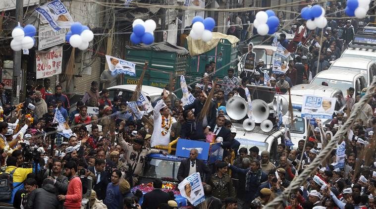 भाजपा, आप आणि काँग्रेस हे तीन पक्ष दिल्ली विधानसभा निवडणुकीच्या रिंगणात आहेत. मात्र, 'आप'विरुद्ध भाजपा अशी दुहेरी लढत बघायला मिळेल असंही या पाहणीत दिसून आलं आहे. त्यामुळे मतदानपूर्व चाचणी अंदाज किती खरे ठरतात, हे 11 फेब्रुवारीलाच बघायला मिळाणार आहे.