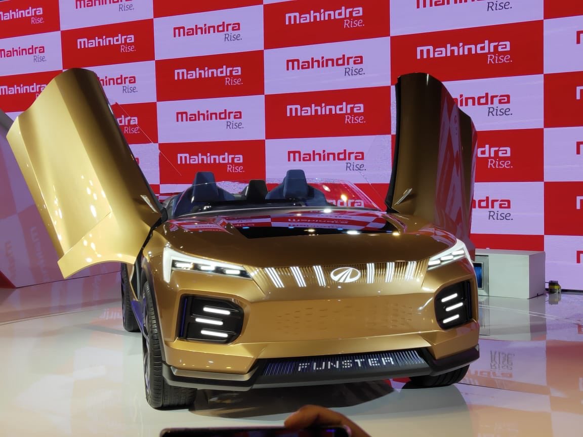 लांब पल्ल्याचं अंतर कापण्याची क्षमताही Mahindra Funster या कारमध्ये आहे.