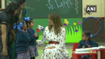 मेलेनियासाठी मुलांनी भेटवस्तू देखील तयार केली होती.