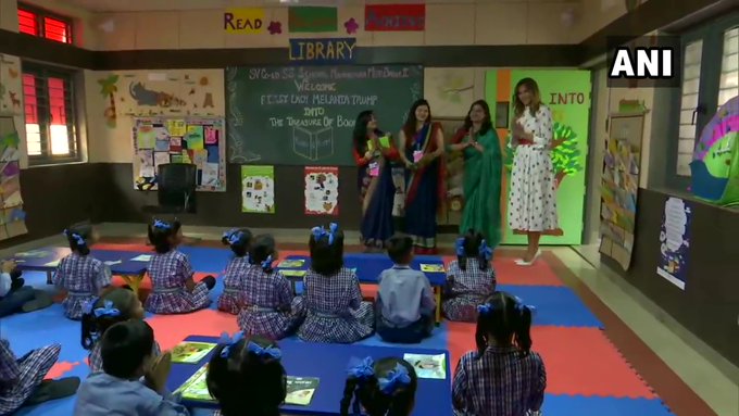 नंतर त्यांनी हॅपीनेस क्लासची पाहणी केली.