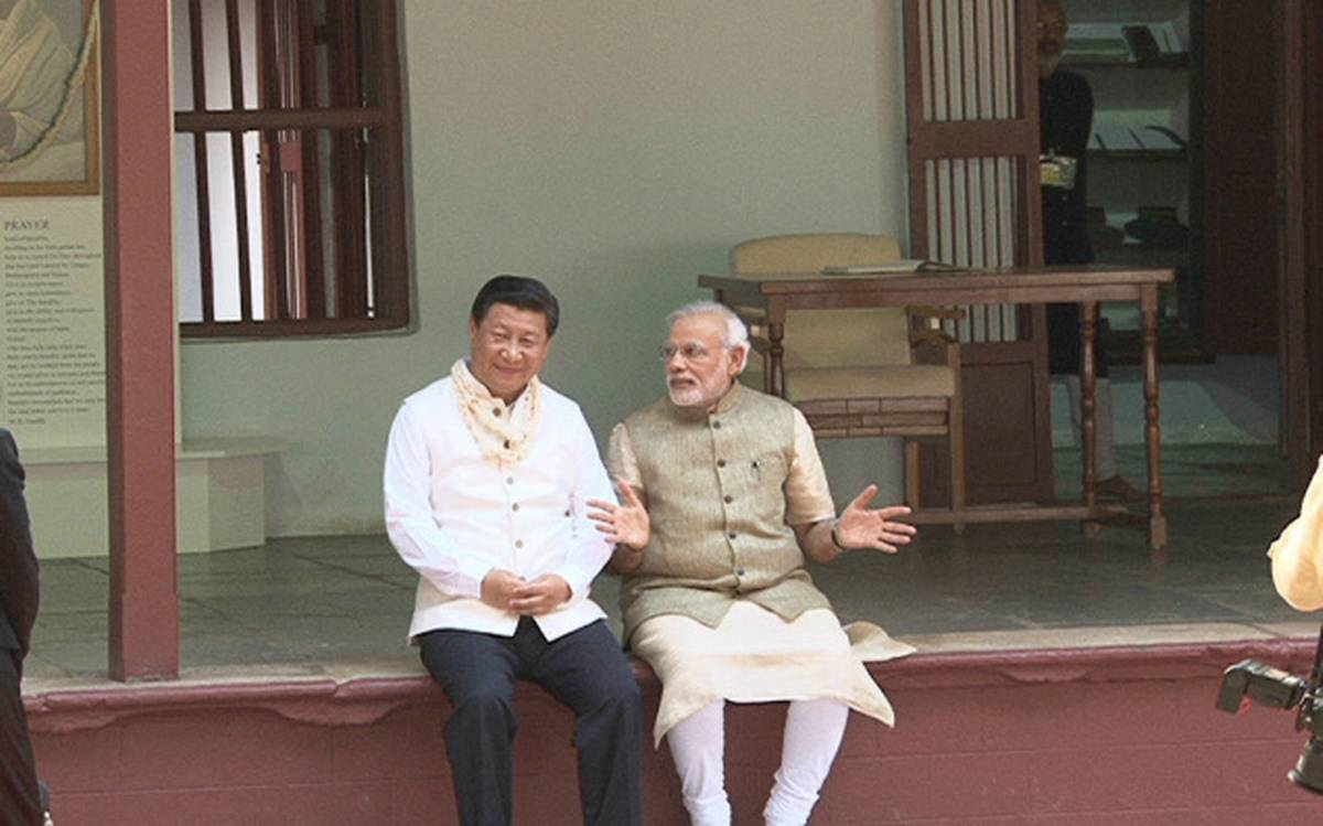 चीनचे अध्यक्ष शी जिनपिंग (१७ ते १९ सप्टेंबर २०१४) - मोदी पंतप्रधान झाल्यानंतर अहमदाबादमध्ये आलेले पहिले राष्ट्राध्यक्ष हे चीनचे शी जिनपिंग होते.