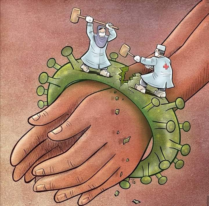 करोनाची बेडी तोडण्यासाठी डॉक्टर, नर्सेस आणि वैद्यकीय कर्मचारी जीवाचं रान करत आहेत. (फोटो: @InfoVidarbha ट्विटर अकाऊंट)