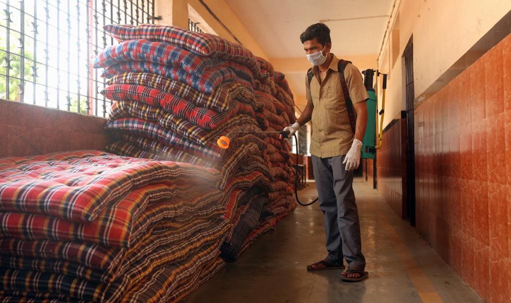 महापालिकेकडून ही खबरदारी घेत जंतूनाशक फवारणी देखील केली जात आहे.
