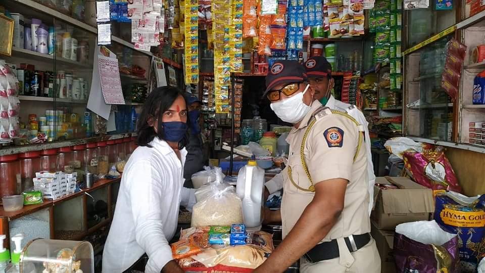 त्यांच्या या कार्याचं सध्या सर्वच स्तरातून कौतुक होताना दिसत आहे.