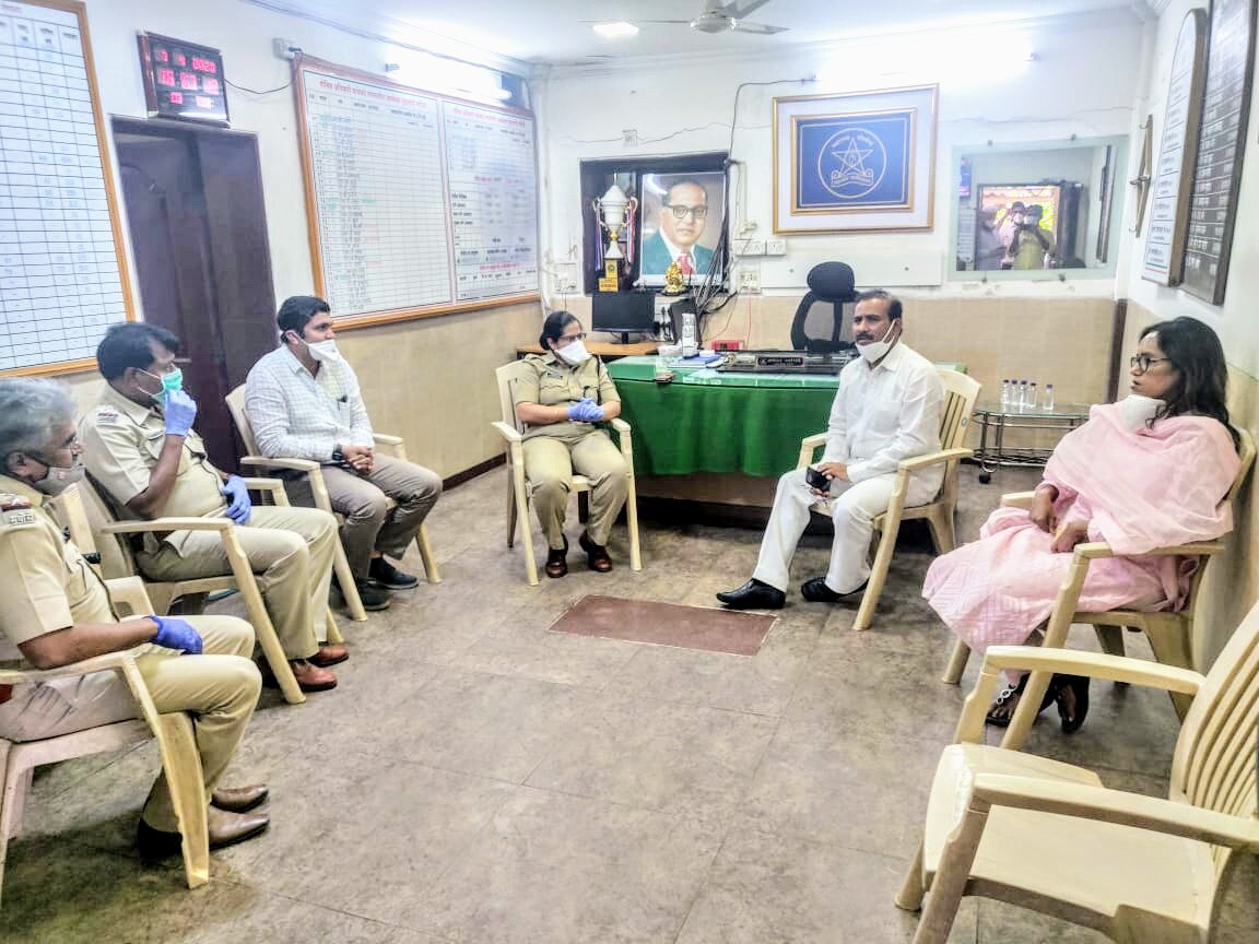 टोपे यांनी आरोग्यमंत्री पदाची जबाबदारी घेतली हिच एक आव्हानात्मक गोष्ट होती. कारण देशातील आणि राज्यातील आरोग्य यंत्रंणेची अवस्था कुणालाही वेगळी सांगण्याची गरज नाही. अशी सगळी पार्श्वभूमी असताना करोनानं राज्यात थैमान घालण्यास सुरूवात केली आणि राजेश टोपे यांची खरी परीक्षा सुरू झाली.