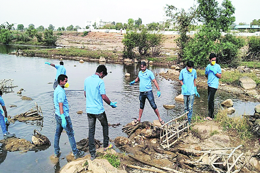  संग्रहित छायाचित्र