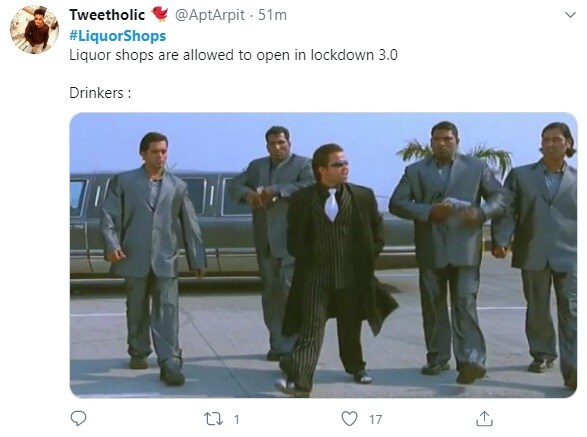 दारु विकत घेण्यासाठी जाताना...