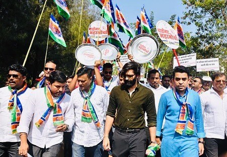 करोना संकटाच्या या काळात ते पक्षासाठी अत्यंत सकारात्मक भूमिका बजावत आहेत.