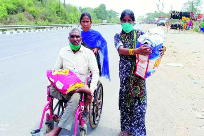 चाकांच्या खुर्चीवरुन मूळगावाकडे प्रयाण