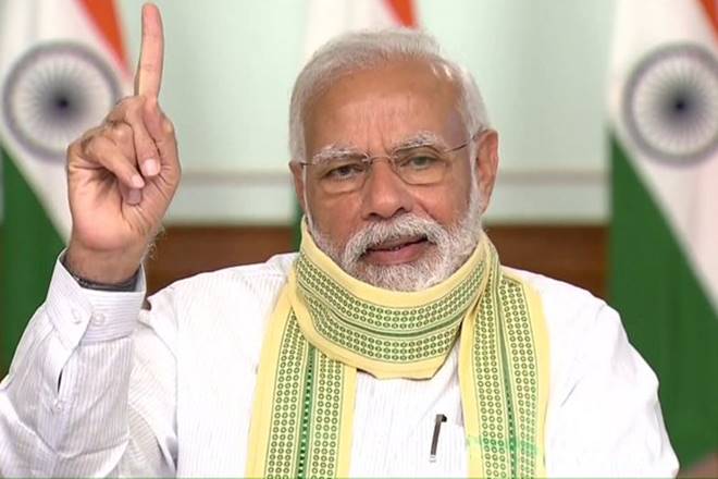 करोनासंदर्भात देशाला संबोधित करतानाही मोदींनी २४ मार्च २०२० ला रात्री आठचाच वेळ निवडला होता. याच संबोधनामध्ये त्यांनी देशामध्ये २१ दिवसांच्या लॉकडाउनची घोषणा केली.