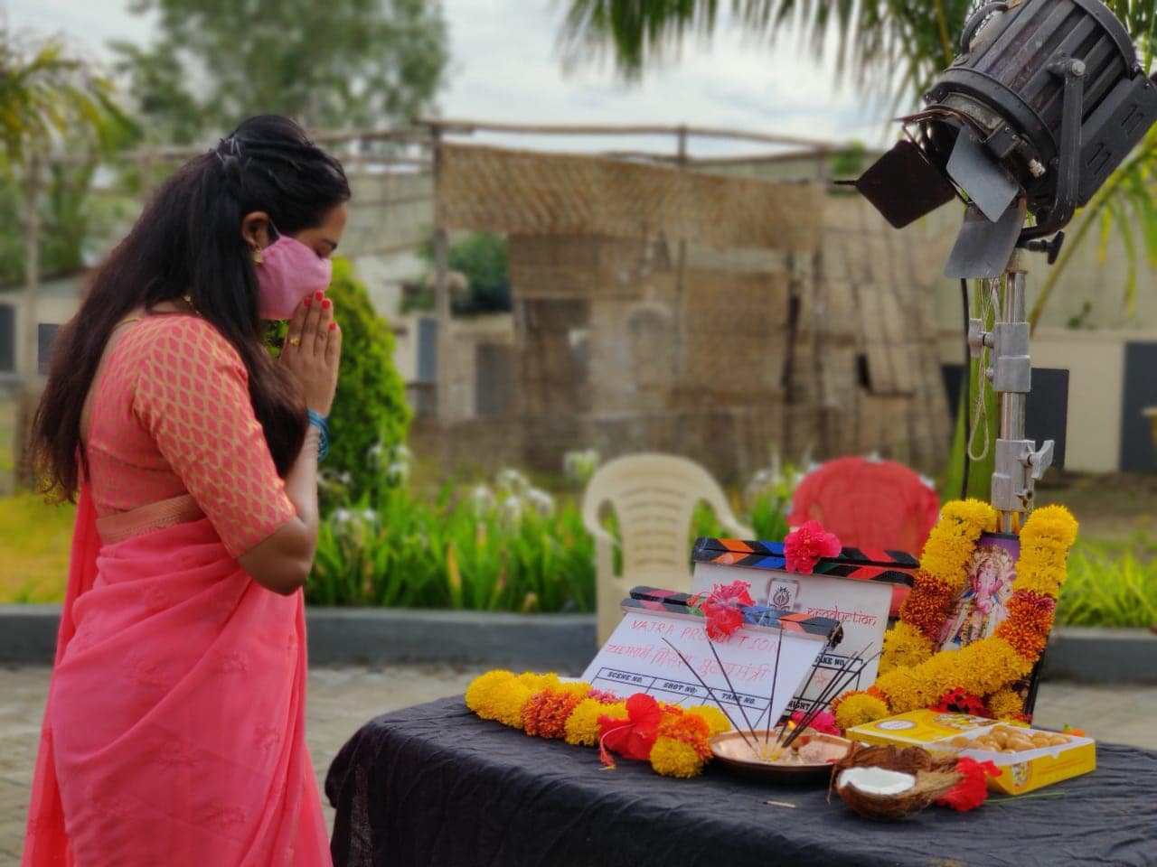 परिणामी झी मराठी वाहिनीवरील 'मिसेस मुख्यमंत्री' या मालिकेच्या नव्या भागांचे चित्रीकरण सुरु झालं आहे.