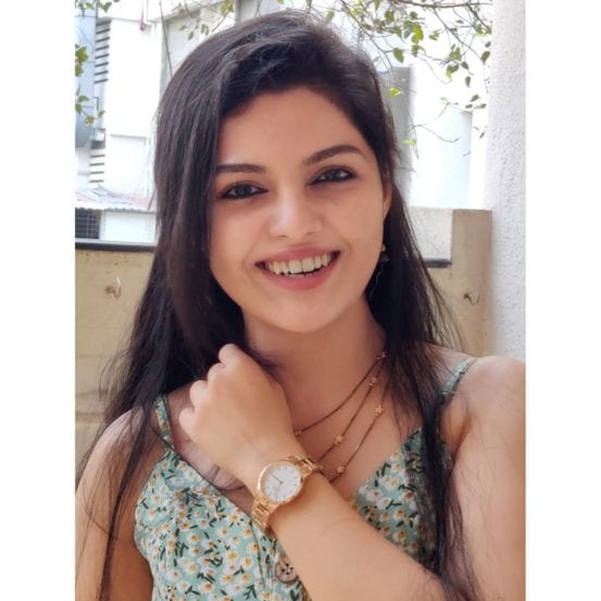 छोट्या पडद्यावर गाजलेल्या ‘दिल दोस्ती दुनियादारी’ या मालिकेचं शीर्षक गीतही आर्यानेच गायलं आहे.