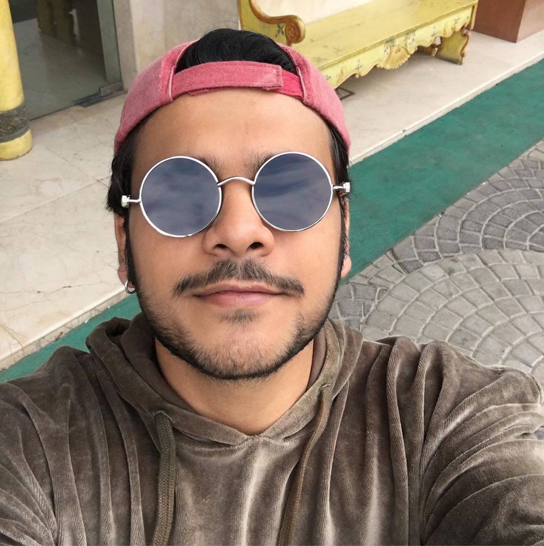 तारक मेहतानंतर भव्य गांधीने गेल्या वर्षी 'शादी के सियापे'मध्ये काम करत छोट्या पडद्यावर पुनरागमन केले.
