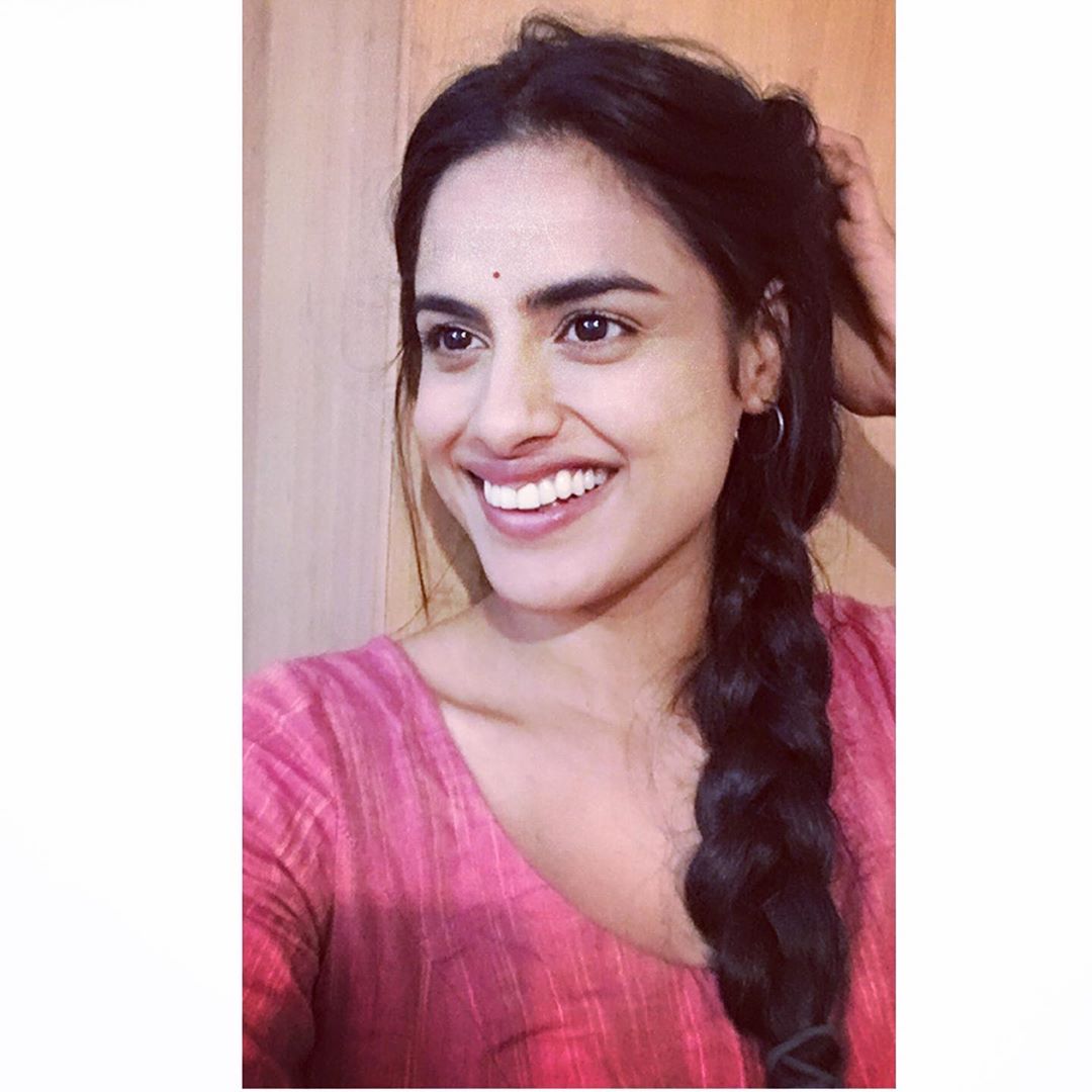लहानपणापासूनच नेहाला अभिनय क्षेत्राचं आकर्षण होतं. पण, त्याचा करिअर म्हणून तिने कधी विचार केला नव्हता. एमए झाल्यानंतर मात्र अभिनय क्षेत्रातच करिअर करायचं तिने पक्कं ठरवलं.