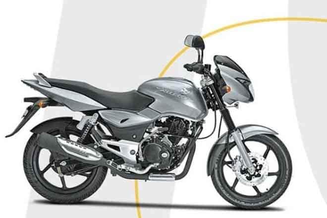 Bajaj Pulsar अपग्रेड-3 – 2006 - 2006 मध्ये सर्वात मोठे अपडेट पल्सरमध्ये करण्यात आले. यामध्ये डिजिटल स्पीडोमीटर आणि इंजिन कील स्वीच देण्यात आला होता. तसंच अंधारातही गैरसोय होऊ नये यासाठी बँकलाईट स्विच अॅड करण्यात आले होते. याव्यतिरिक्त सेल्फ कॅन्सलिंग आणि फ्लेक्सिबल टर्न इंडिकेटर्सही देण्यात आले होते. वुल्फ आईड ट्विन पायलट लॅम्प आणि आरपीएम शिफ्ट लाईटलाही यात अॅड करण्यात आलं होतं.