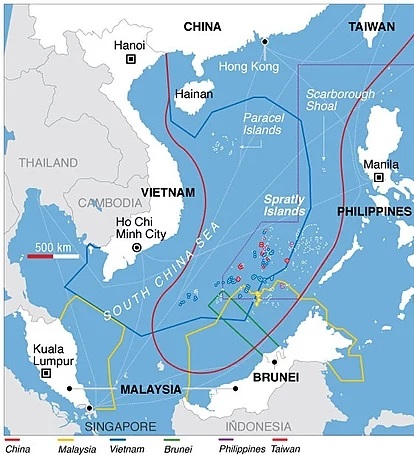 मलेशिया – दक्षिण चीन समुद्रामधील काही भाग आणि खास करुन स्पार्टली बेटांच्या हक्कांवरुन चीनचा मलेशियासोबत वाद आहे.