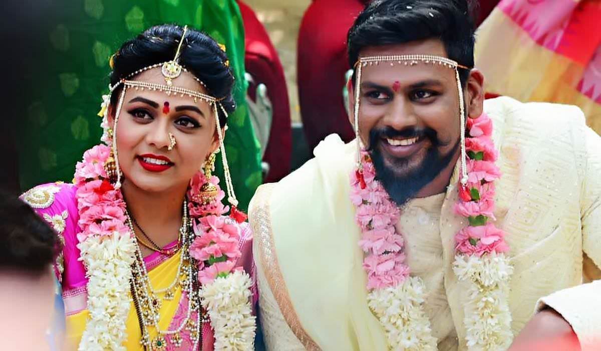 अभिनेत्री प्रार्थना बेहरे